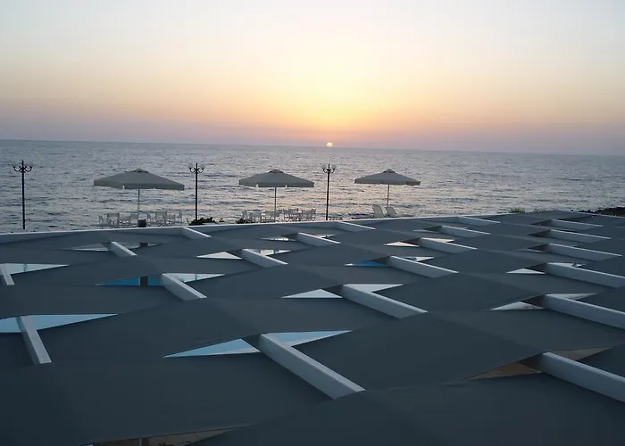 Limenari فندق فيلياترا