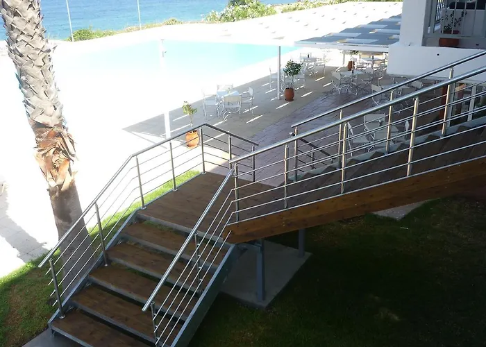 فندق Limenari 2*